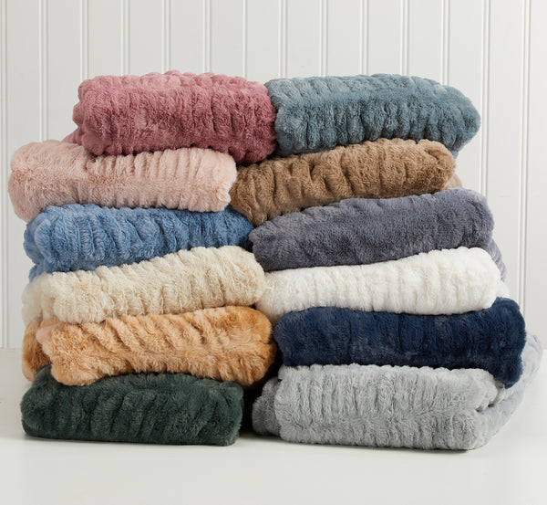 Lily Collection | Ultra Plush Heavyweight Faux Fur Throw Blanket