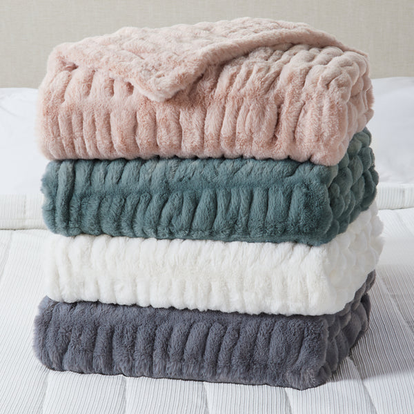 Lily Collection | Ultra Plush Heavyweight Faux Fur Throw Blanket